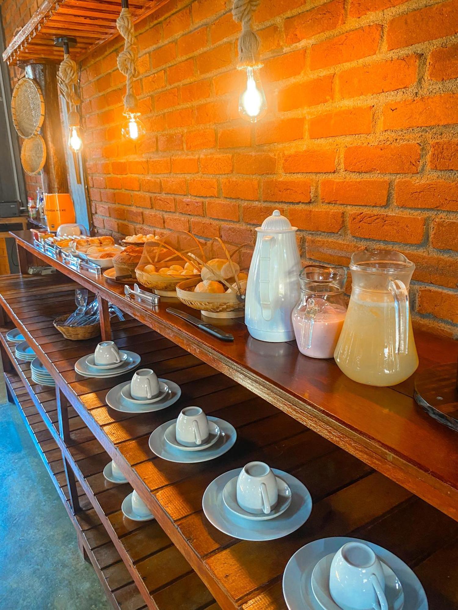 Pousada E Restaurante Casarao Паса-Куатру Экстерьер фото