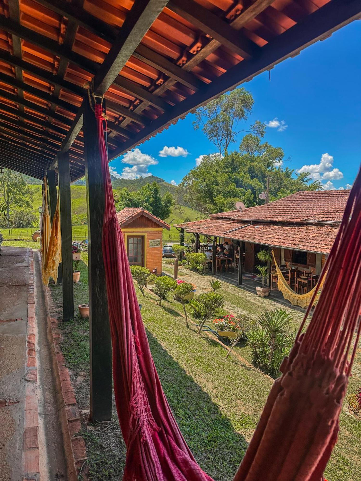 Pousada E Restaurante Casarao Паса-Куатру Экстерьер фото